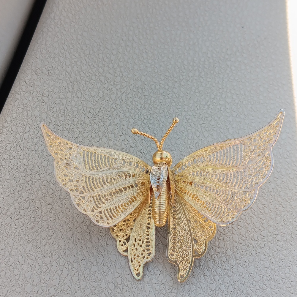 BUTTERFLY 🦋 BROOCH